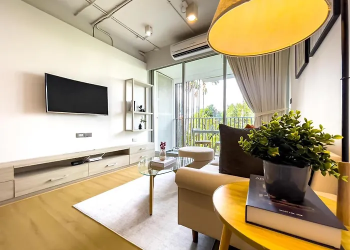 Near Bts Asok And Mrt Skv L Pool And Sauna Apartment