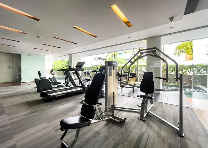 Apartment Near Bts Asok And Mrt Skv L Pool And Sauna *