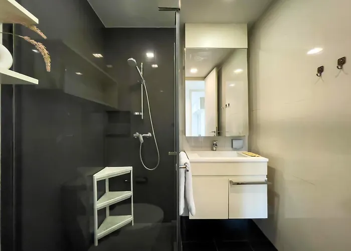 Near Bts Asok And Mrt Skv L Pool And Sauna Apartment Bangkok